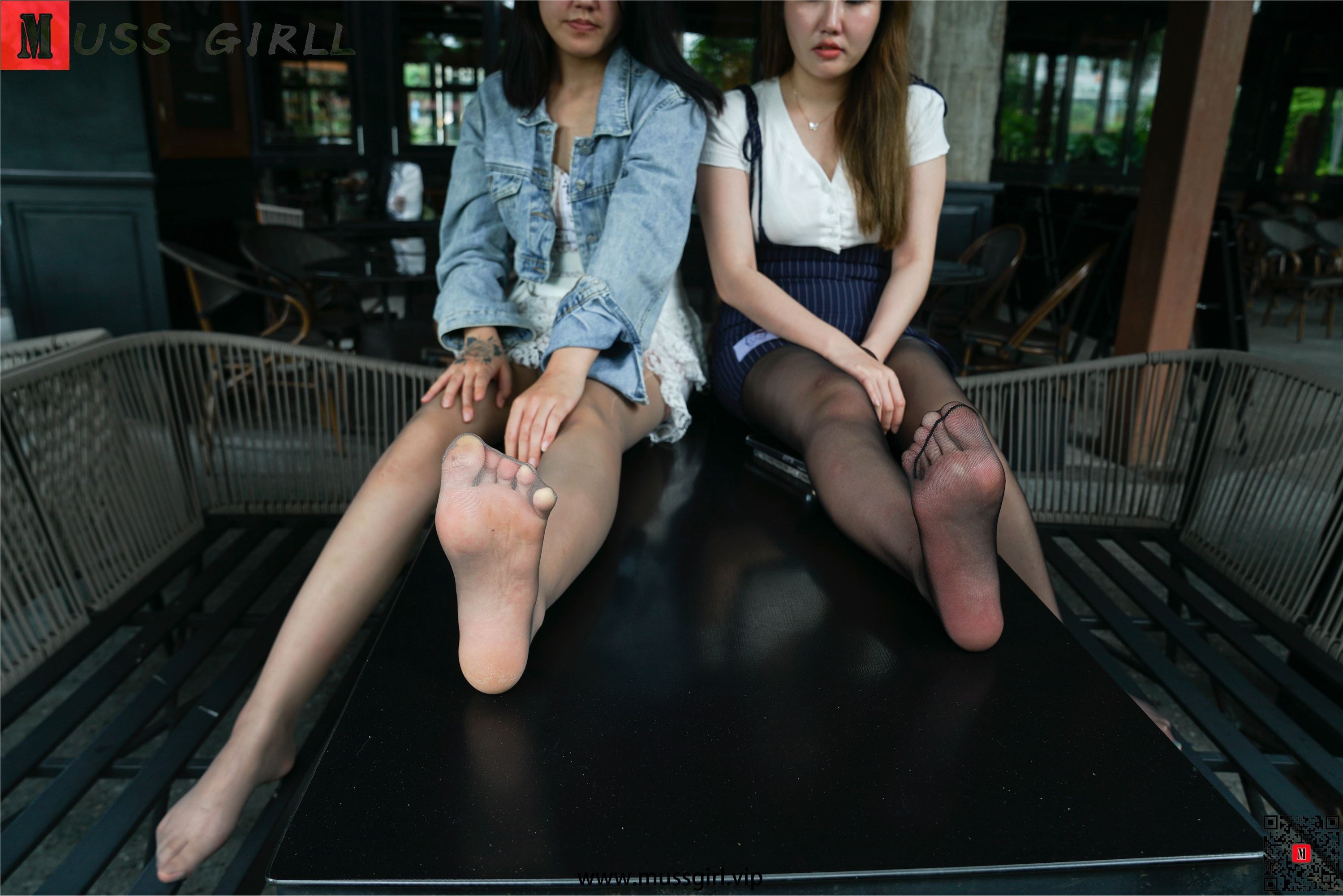 MussGirl慕丝女郎  NO.220 双人肉丝黑丝短裙